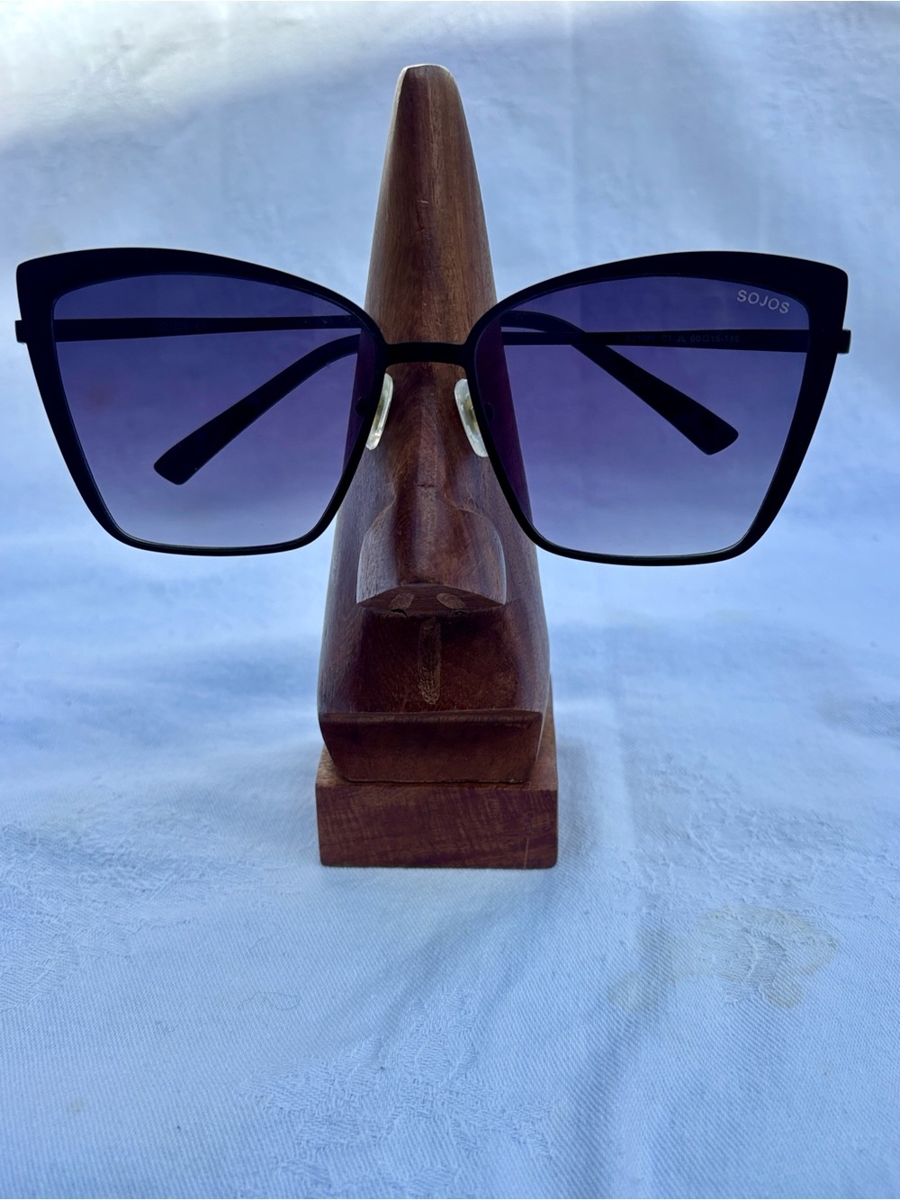 SOJOS Sunglasses with Black Frame, modern cat-eye